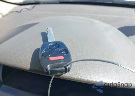 2005 Honda Accord 2.4 Ex from USA, damaged, VIN 1HGCM56815A074137